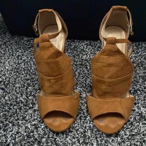 very comfortable everyday heels